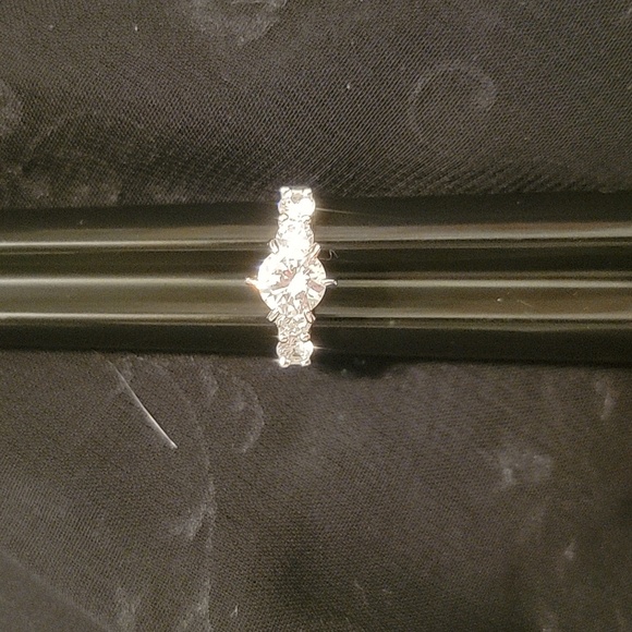 Cubic Zirconia Ring - Picture 4 of 12